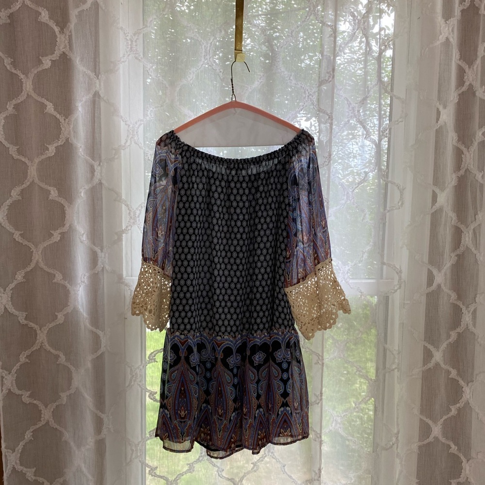 Patterned Dress - Picture 2 of 2